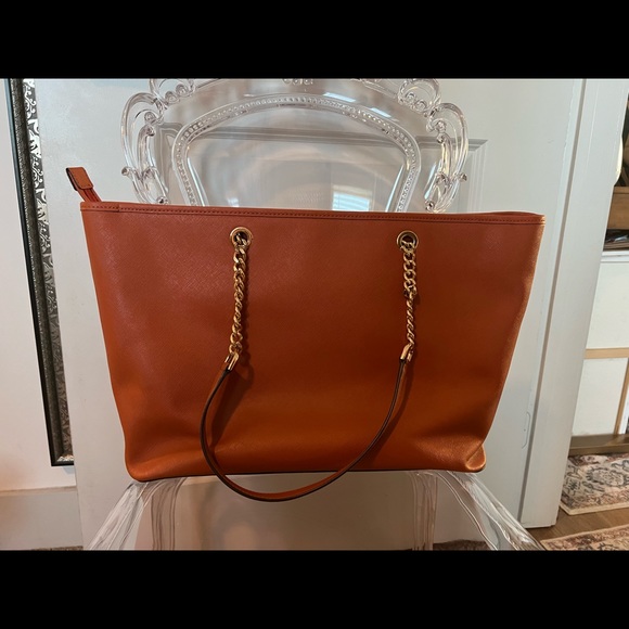 MK Jet Set Travel Saffiano Leather Chain Tote - Picture 2 of 6